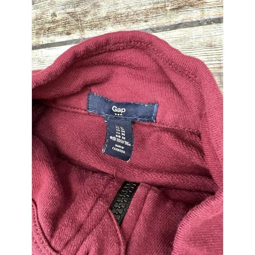 GAP men maroon